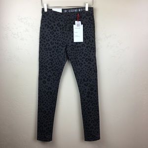 NWT The Jegging animal print skinny jeans size 4